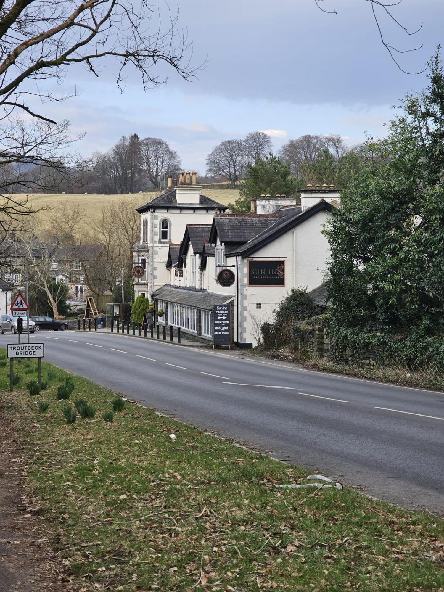 The Sun Inn Troutbeck Bridge ภายนอก รูปภาพ