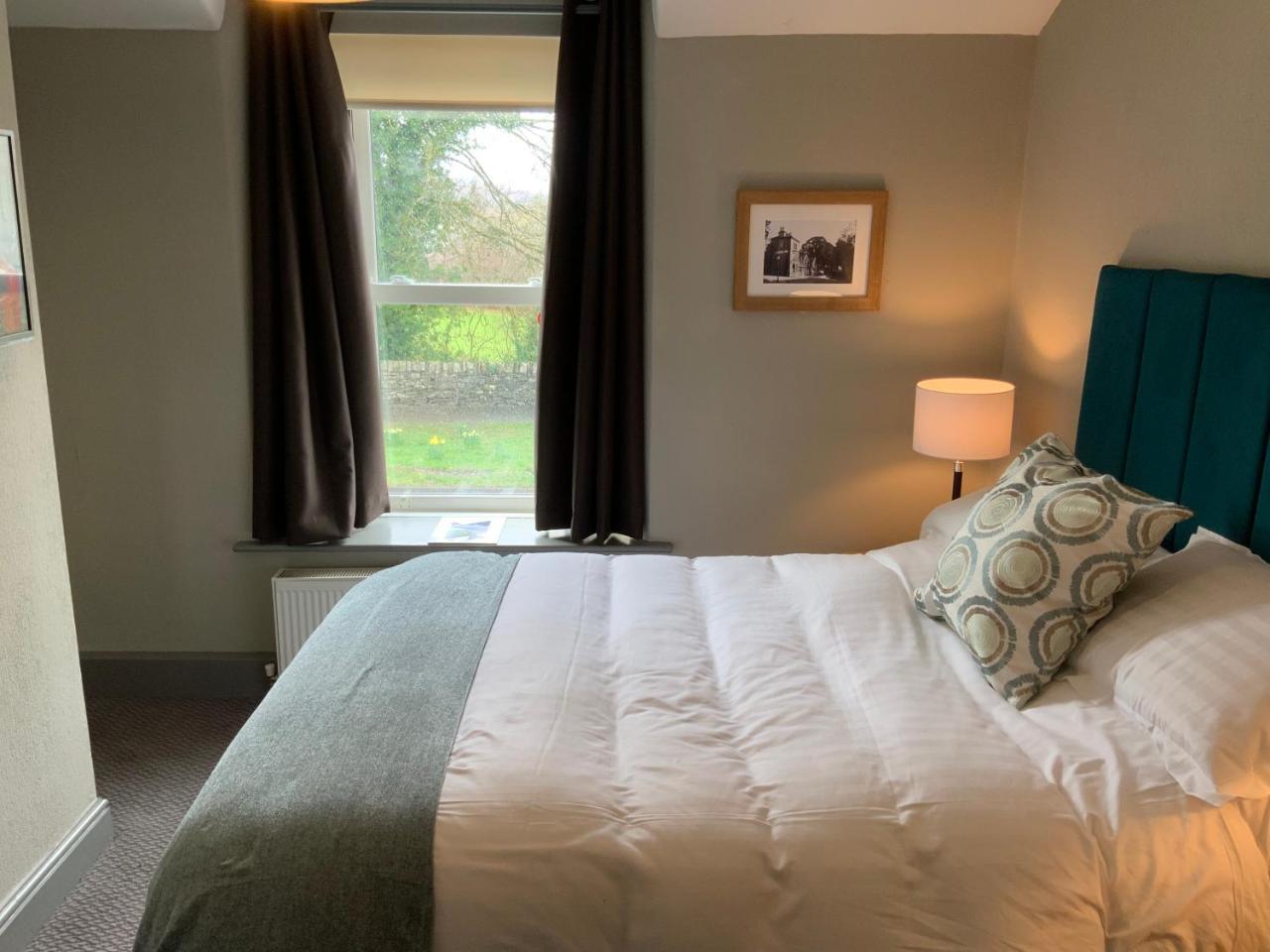 The Sun Inn Troutbeck Bridge ภายนอก รูปภาพ